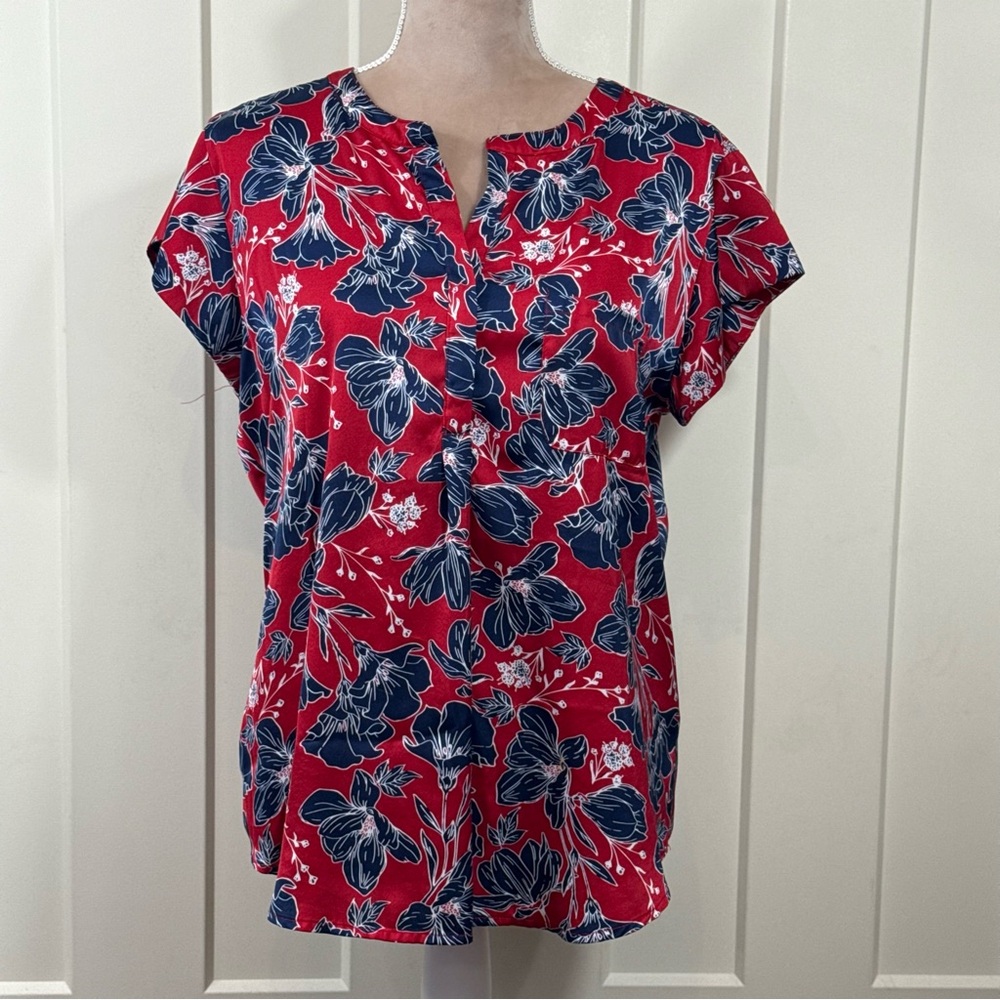 Liz Claiborne‎ Red and Blue Floral cap Sleeve Blouse